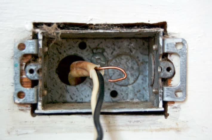How to Replace a Burned-Out Electrical Outlet: A Step-by-Step Guide